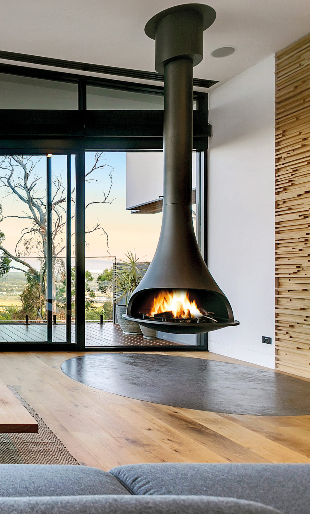 Drehbarer Designkamin von JC Bordelet © JC Bordelet