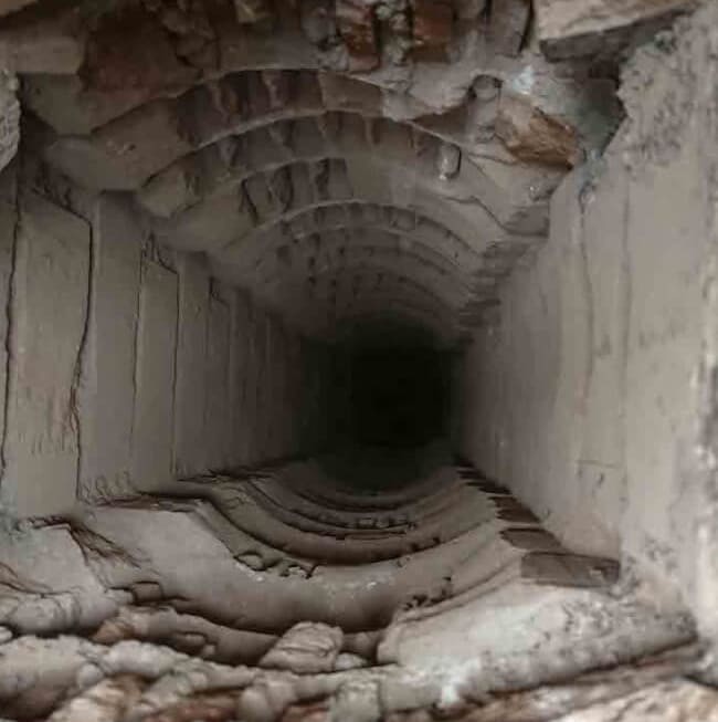 Zwischenstand beim Ausfräsen eines Kamins von KTS Kamintechnik Stranger