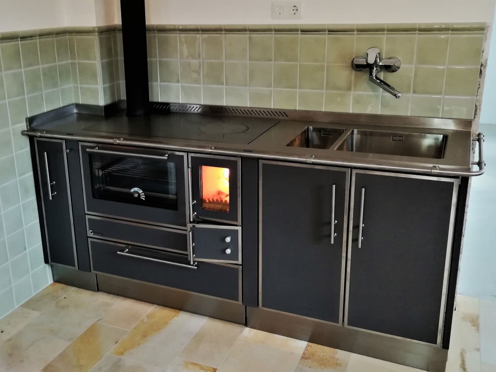 Referenzbild Küchenherd mit Anbau von Greithwald © Greithwald