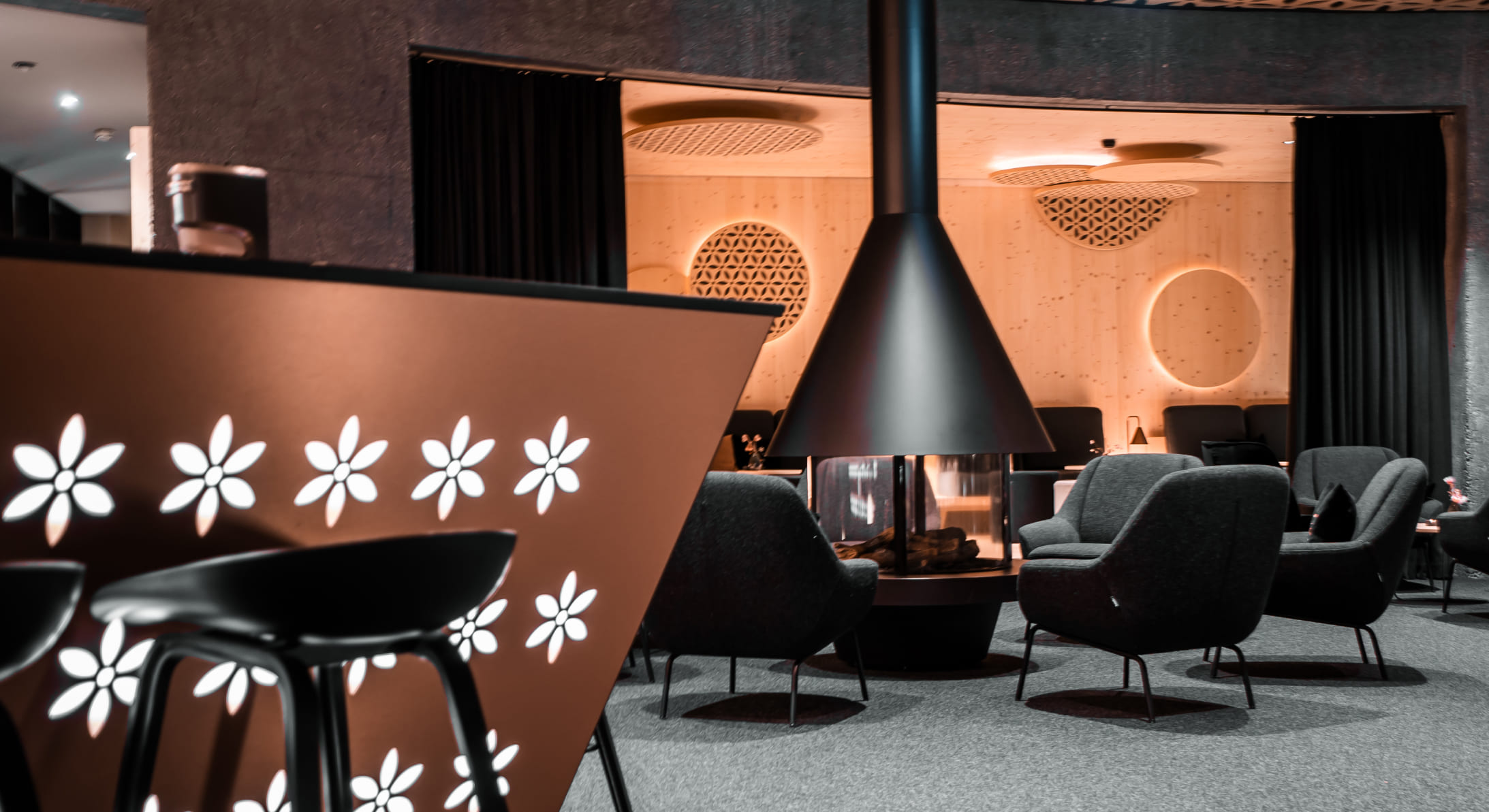 Designkamin in Schruns, Montafon © Alpstein Architekten GmbH, Hotel Amrai Suites