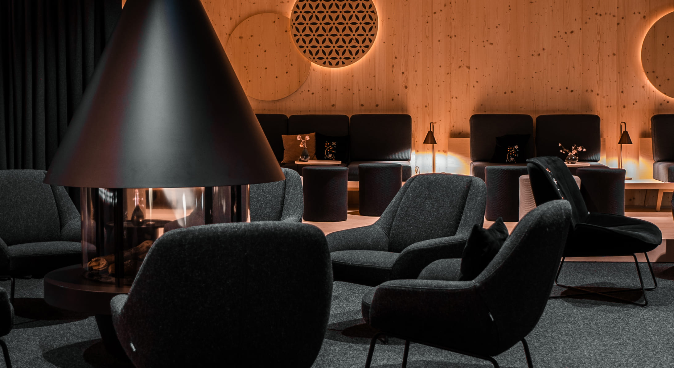 Designkamin in Schruns, Montafon © Alpstein Architekten GmbH, Hotel Amrai Suites